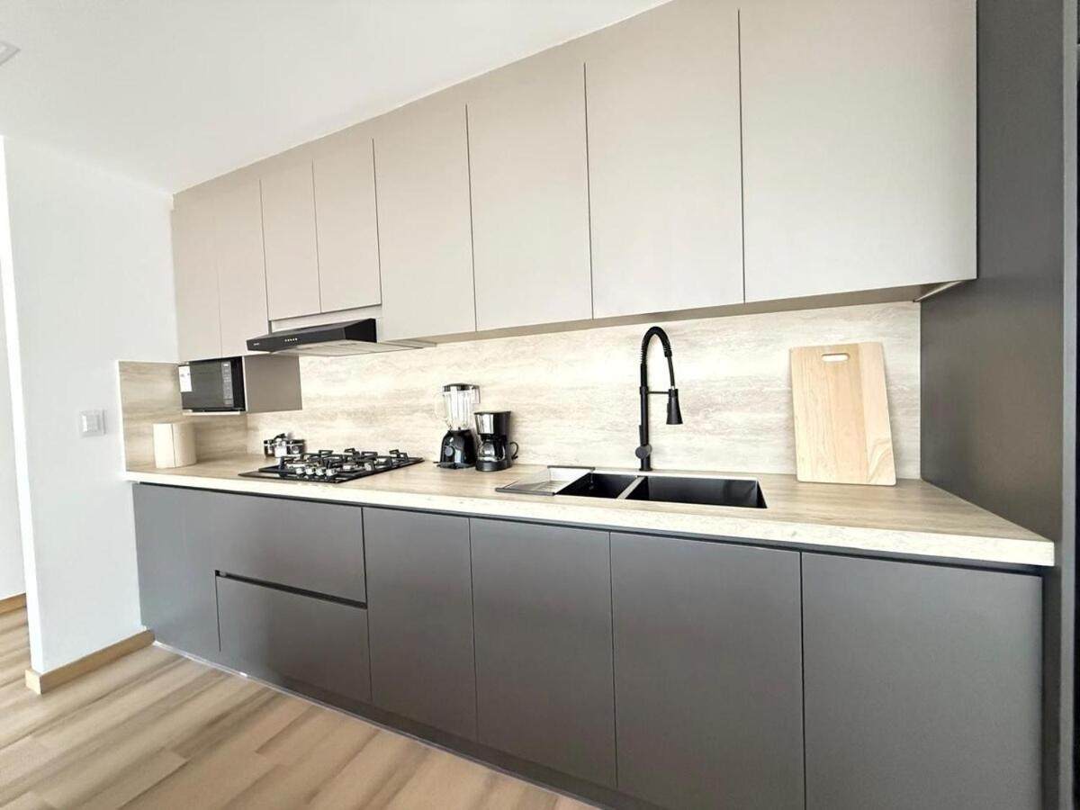 Impresionante Suite Doble A Estrenar En Cuenca Exterior foto
